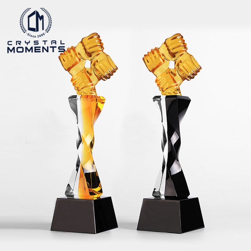Colored Glaze (Liu Li 琉璃) Trophies & Awards