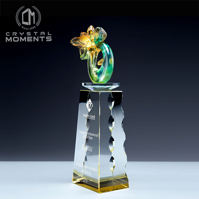 Colored Glaze (Liu Li 琉璃) Trophies & Awards