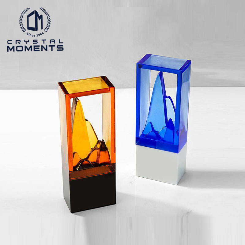 Colored Glaze (Liu Li 琉璃) Trophies & Awards