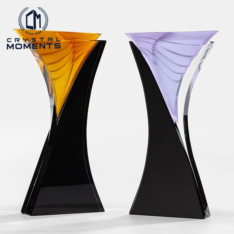 Colored Glaze (Liu Li 琉璃) Trophies & Awards